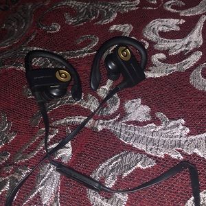 Powerbeats 3